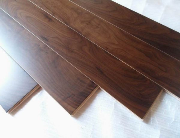 Sàn gỗ Walnut kỹ thuật xương cá